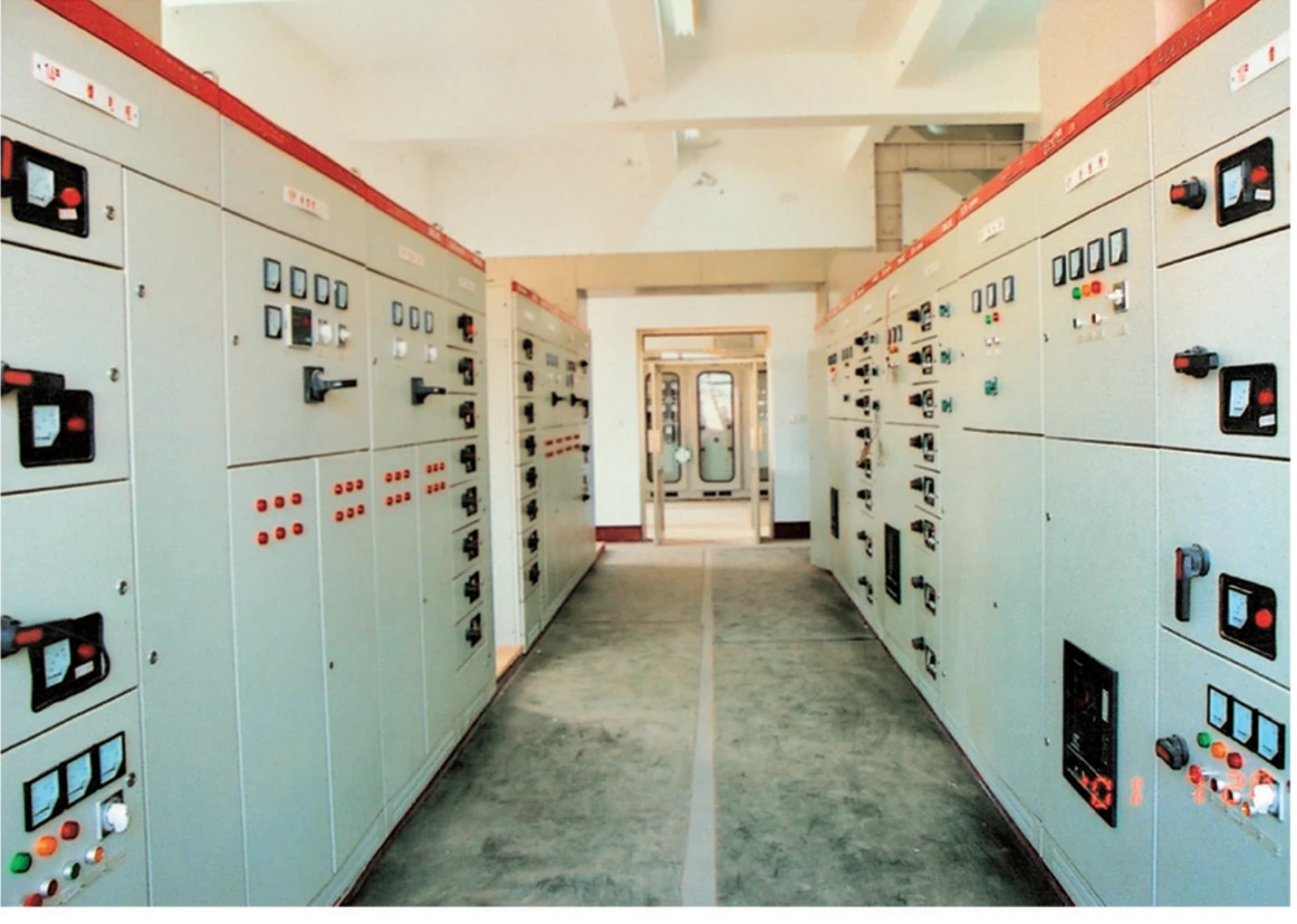 Coordinated switchgear lineup installed for project operation